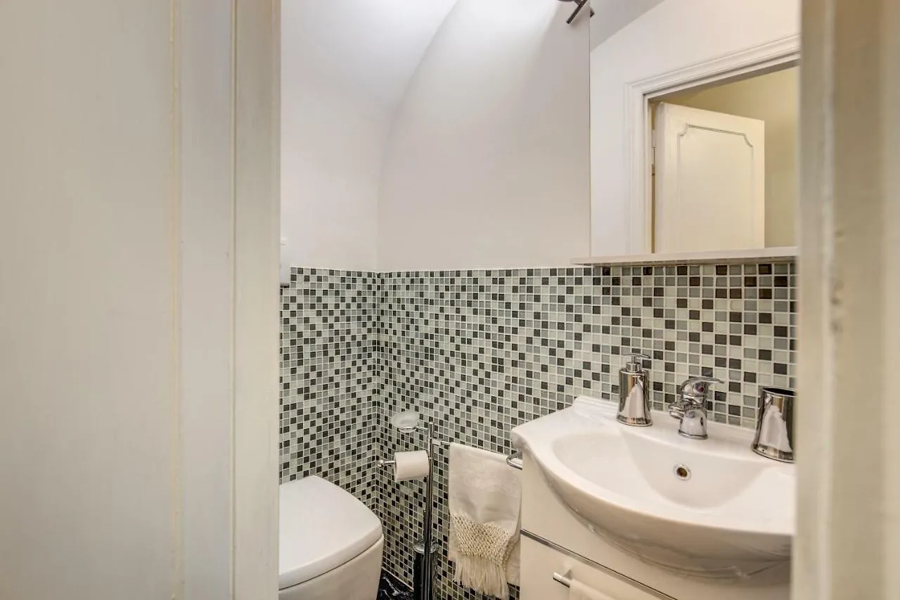 Fori Imperiali Lovely Apartment Ρώμη